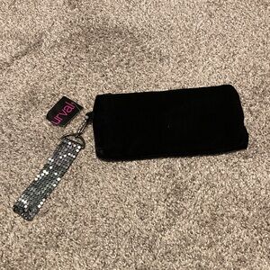 Murval Elegant Black bag with Sequin Wristlet